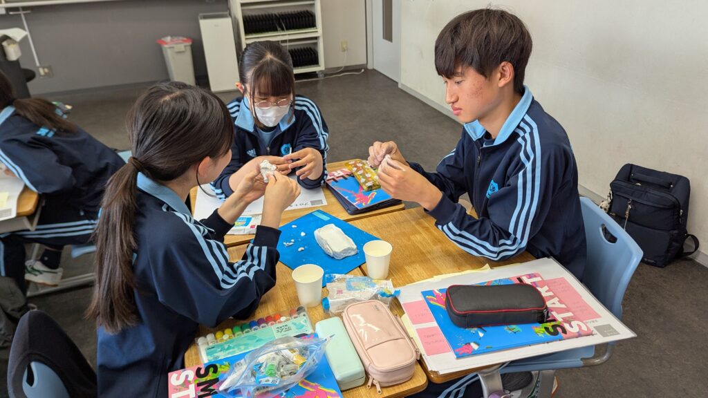 【メディア掲載のお知らせ】AERA MOOKにて探究学習プログラム「クエストエデュケーション」導入校の取り組みが掲載されます